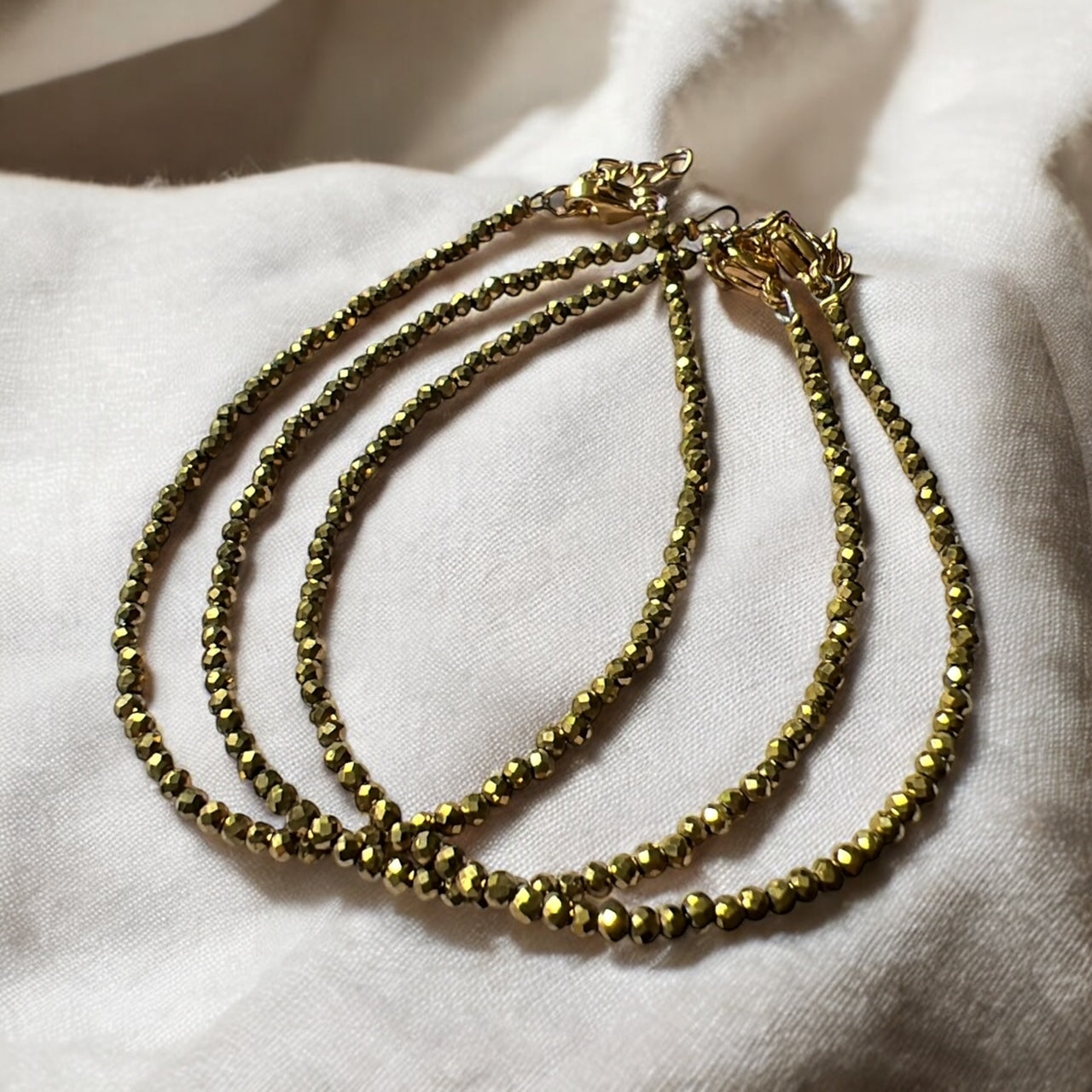 Ensemble Collier Et Bracelet De Perles Hématite Et Doré - Occasion Très Bon état