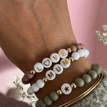 Charger l'image dans la galerie, Bracelet personnalisable avec perles colorées