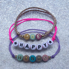 Charger l'image dans la galerie, Bracelet personnalisé perles lettres - Choisissez votre cordon et message