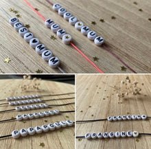 Charger l'image dans la galerie, Bracelet personnalisé perles lettres - Choisissez votre cordon et message