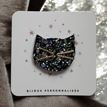 Charger l'image dans la galerie, Pins en cuir pailleté - Accessoire brillant en forme de Coeur, Nuage, Lune ou Chat