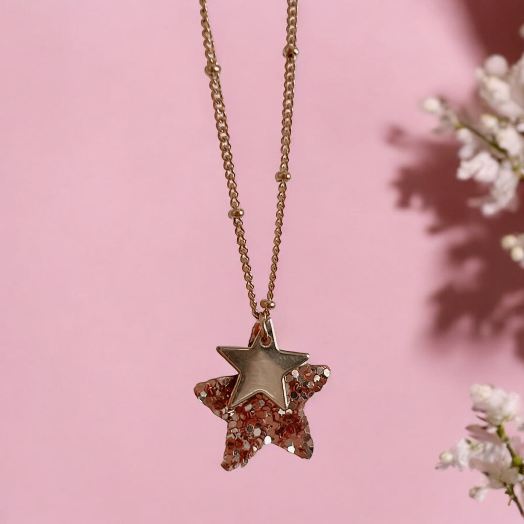 Collier Enfant Étoiles - Brillance et Élégance