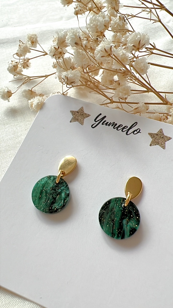 Boucles d'oreilles pastille en résine