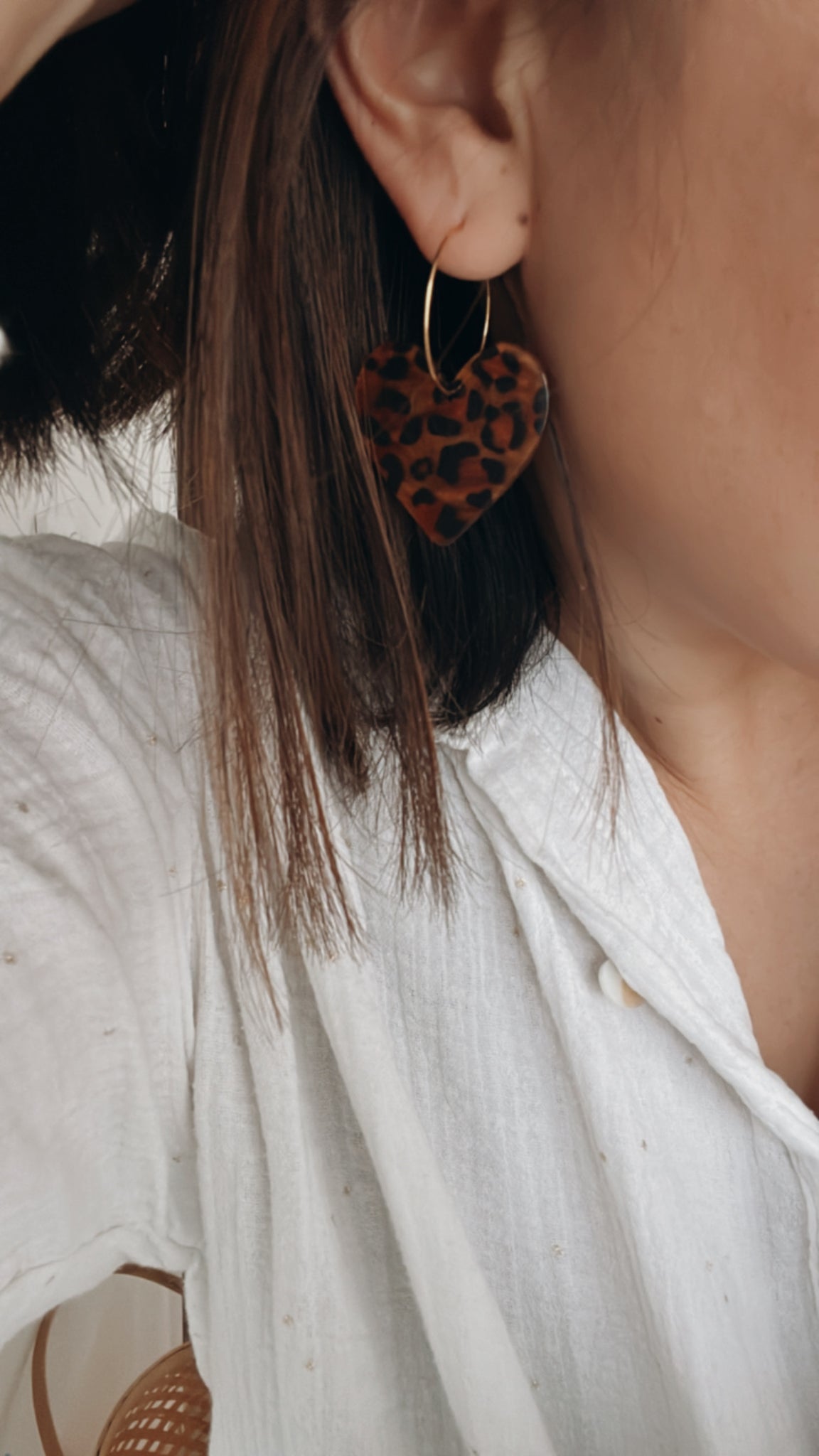 Boucles d'oreilles créole coloré léopard écaille tortue résine Boucles d'oreilles créole coloré léopard écaille tortue résine